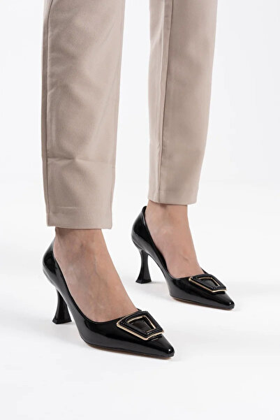 TRENDELLA حذاء نسائي من الجلد الأسود اللامع TR08MS09A