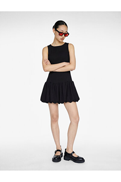 Koton Volanlı Fermuarlı Slim Fit Kolsuz Bisiklet Yaka Mini Balon Elbise