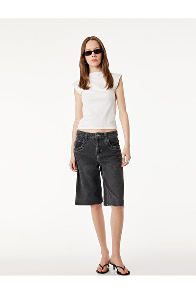 Koton Βαμβακερό κοντομάνικο μπλουζάκι με λαιμόκοψη ποδηλατικού τύπου και ντρα...