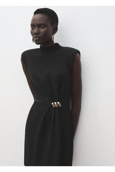 MANGO Woman Metal süslemeli cut out detaylı elbise