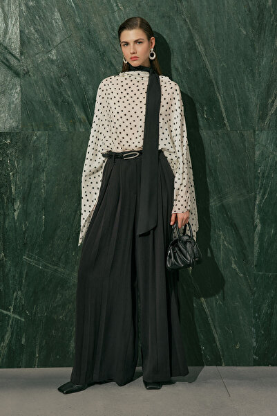 Manuka ΜΠΛΟΥΖΑ ΜΕ ΣΧΕΔΙΑ ΚΑΙ ΛΕΠΤΟΜΕΡΕΣ ΛΕΠΤΟΜΕΡΕΙΕΣ ΣΕ ΣΤΥΛ ΣΑΛΦΑΝΤΕΛΑΣ