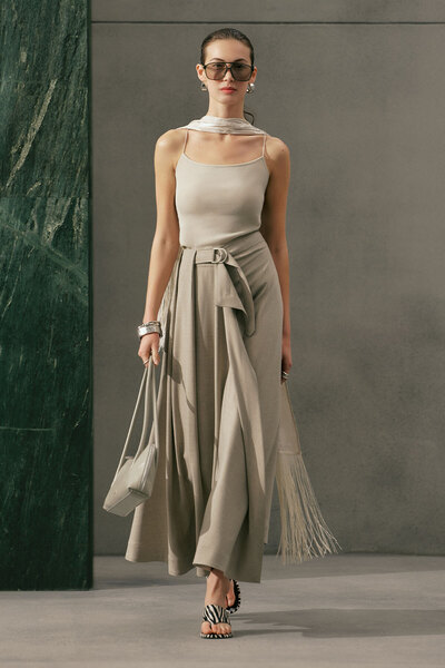 Manuka ΑΣΥΜΜΕΤΡΙΚΗ ΦΟΥΣΤΑ KE Ζώνη ΠΕΤΡΑ