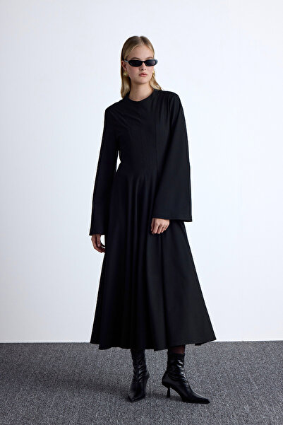 Manuka Black Long Flounce Fit Dress