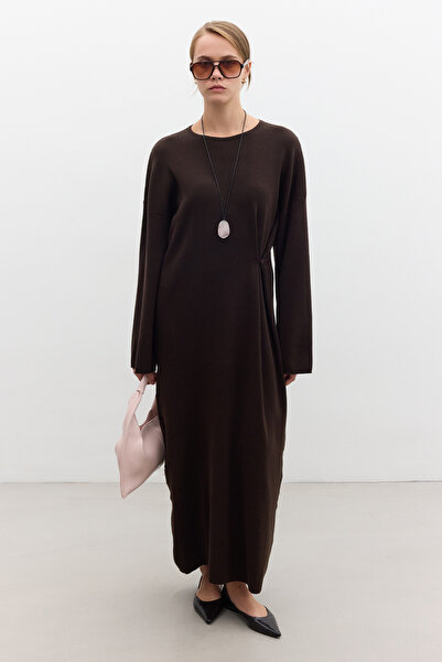 Manuka Hnedé úpletové šaty na zaväzovanie