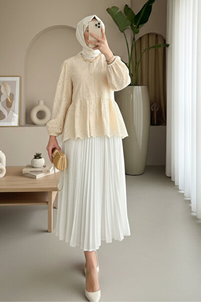 Modamorfo Πουκάμισο με ελαστικά μανίκια, διάτρητο σχέδιο, κουμπιά και επένδυσ...