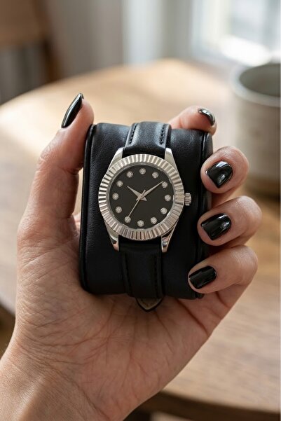 Leerybee ساعة يد نسائية من الجلد والستانلس ستيل من نيو سيزون، حزام أسود، هيكل...