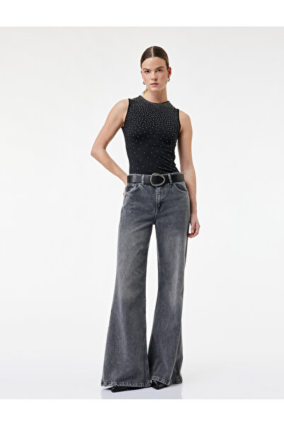 Koton Kolsuz Bisiklet Yaka Slim Fit Taşlı Bluz