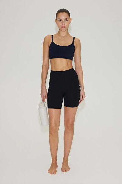H&M Medium Support Sports bra in SoftMove™