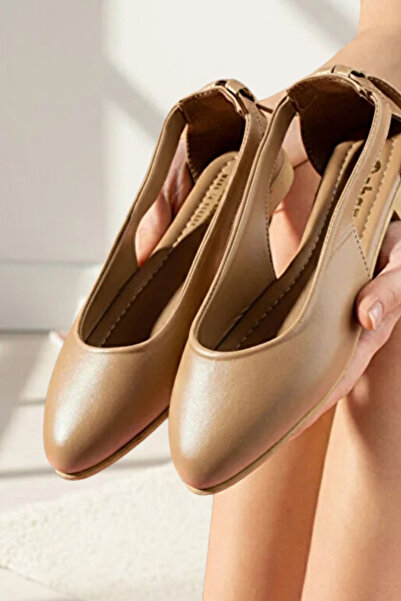 modastilin MIRELDA Γυναικεία παπούτσια με φιόγκο από βιζόν και αμύγδαλο, λεπτ...