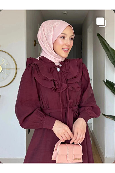 Butik Mürdüm Modal Kumaş Yaka Göğüs Ve Eteği Fırfırlı Elbise Modelimiz