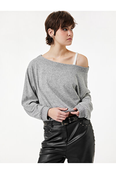 Koton Μπλουζάκι με μακρύ μανίκι με λαιμόκοψη και ανοιχτό ώμο από βισκόζη