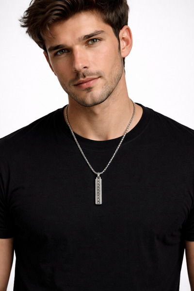 MakeWell Men's Compass Pendant Stainless Steel Non Tarnish Chain Necklace Vin...