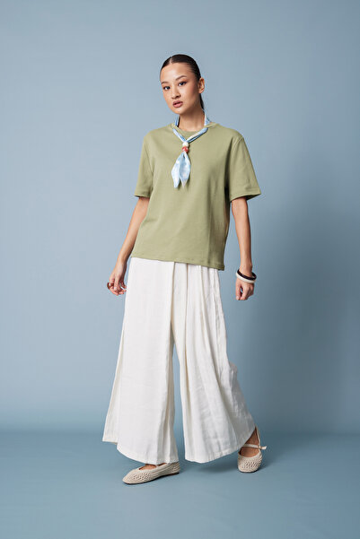 Nisan ΜΠΛΟΥΖΑΚΙ ΜΕ ΛΟΥΡΙΑ ΚΑΙ ΛΑΜΠΕΡΗ ΛΑΖΟΥΚΑ ΣΤΟ ΛΑΙΜΟ