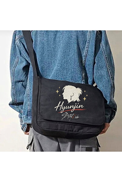 Toum Stray kids hyunjin character print black messenger bag