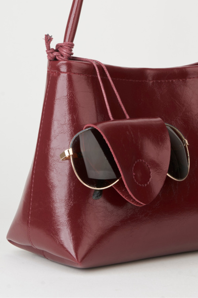 Vivaq Women's Defne Claret Red Glasses Holder Gift Snap Closure Handbag and S...