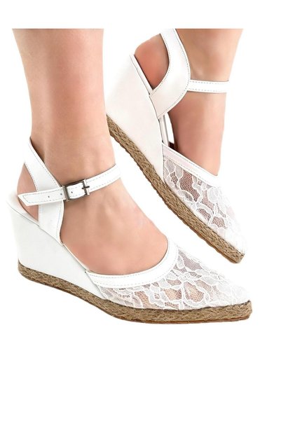 can feta The New Season's Must-Have Item: Women's Shoes with Pointed Toes and Wedge Heels