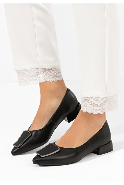 B T Shoes Γόβες με χαμηλό τακούνι Darila μαύρα