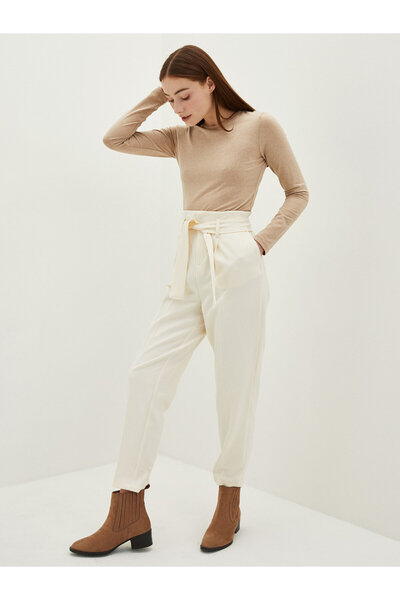 LC Waikiki Comfortable Fit Straight Pocket Detailed Women's Trousers