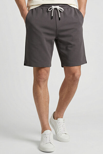 TOMMY LIFE Σκούρο γκρι ανδρικό σορτς Standard Fit Basic με πίσω τσέπη - 88314