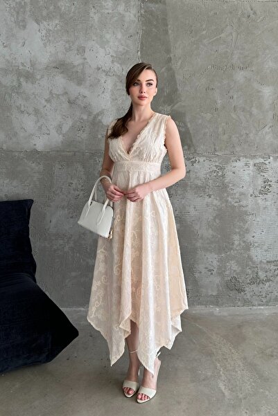 Elbee Fashion Woman Μπεζ Φόρεμα με Κεντήματα