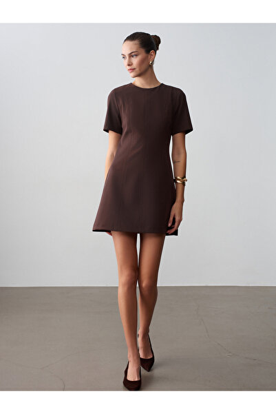 Dilvin 90937 Μίνι Φόρεμα με Λεπτομέρεια Ραφών-Καφέ