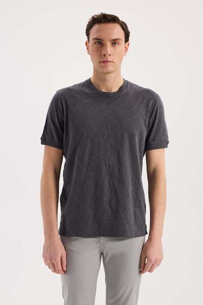 Jakamen Μπλουζάκι Füme Slim Fit με σχέδιο στον λαιμό, 100% βαμβακερό