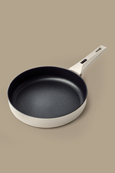 Gigilli Cristel Titanium Pan 28 cm Cream