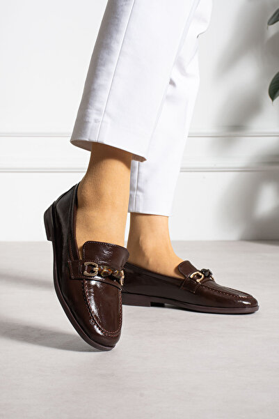 MERVESTORE Gold Detailed Stone Loafer Shoes