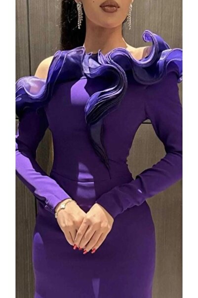 Mira ✨   ~A Unique and Classy Evening Gown Made from Barbie Material.