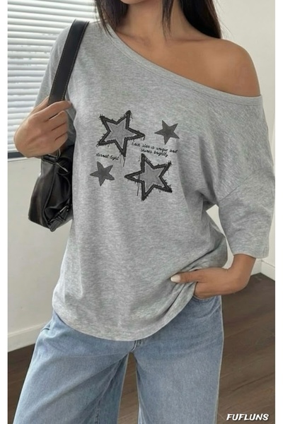 FUFLUNS ΓΥΝΑΙΚΕΙΟ ΜΠΛΟΥΖΑΚΙ OVERSIZE ΜΕ ΣΤΑΜΠΑ ΚΑΙ ΓΡΑΜΜΑΤΑ ΣΕ ΣΧΕΔΙΟ ΑΣΤΕΡΙΑ