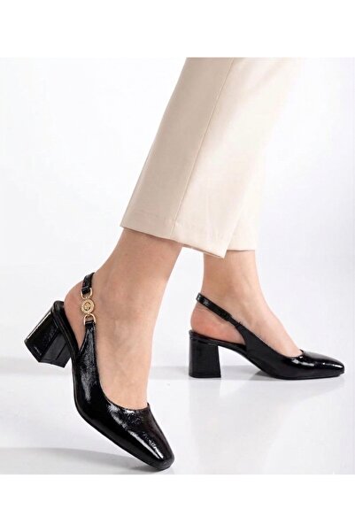 RMY SHOES حذاء نسائي بكعب عالٍ من الجلد اللامع الفاخر بتفاصيل ذهبية وأناقة كل...