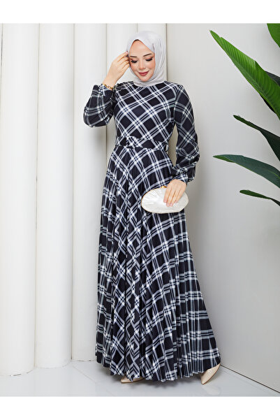nisanurfashion Dijital Baskılı Ekose Desenli Siyah Pliseli Elbise