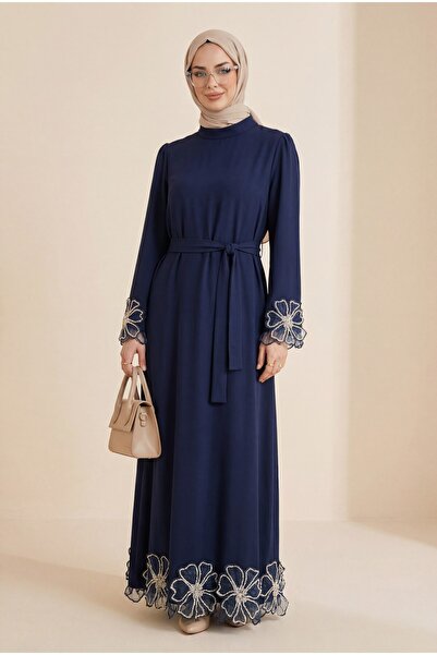 Modamorfo Φόρεμα κρεπ με λουλουδάτα μανίκια και φούστα, με πέτρινες λεπτομέρε...