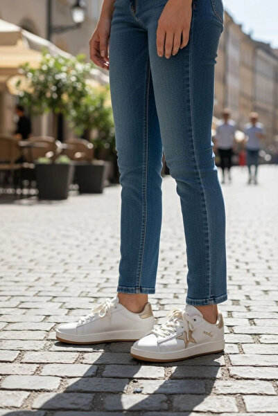 IN-STEP Seeyli Kadın Bej Altın Yıldız Detaylı Günlük Spor Ayakkabı - Sneaker