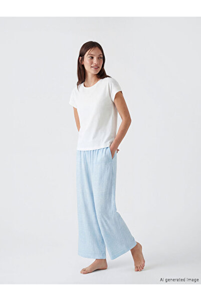 LC Waikiki RMZ GİYİM FARKIYA طقم بيجامة نسائي مطرز بياقة روبا مع بنطلون كابري