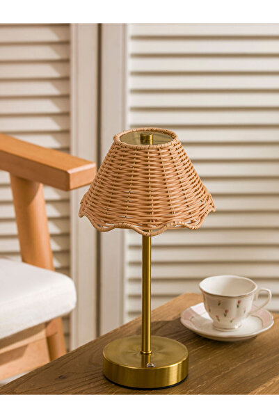 LC Waikiki Timeless Clothing & Zamansız Seçimler Dekoratif Led Işık