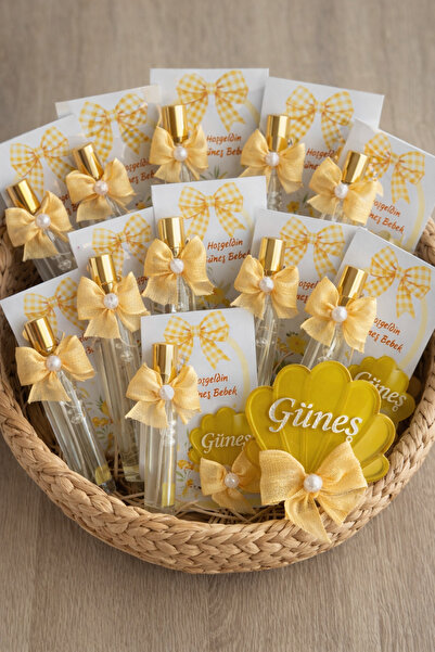 Defne 10 adet kuşe kağıt üzerine sprey kolonya ve mıknatıslı Pleksi magnet. Y...