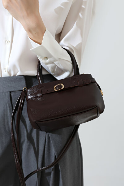 BALANZ ΚΑΦΕ ΓΥΝΑΙΚΕΙΑ ΤΣΑΝΤΑ ΧΕΡΙΟΥ ΚΑΙ ΏΜΟΥ ΜΕ ΧΡΥΣΗ ΠΟΡΠΗ, ΚΟΜΨΟΣ ΣΧΕΔΙΑΣΜΟ...