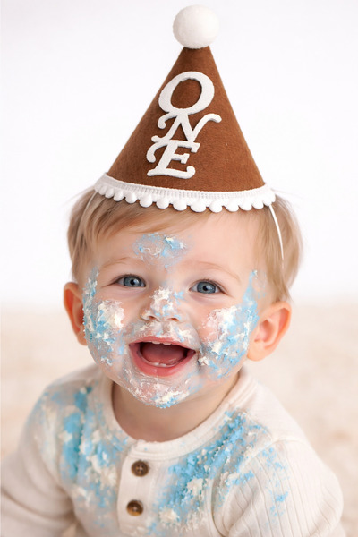 Baloncu Nene One Yazılı Kahverengi Keçe Bebek Doğum Günü Şapkası 1 Yaş Fotoğr...