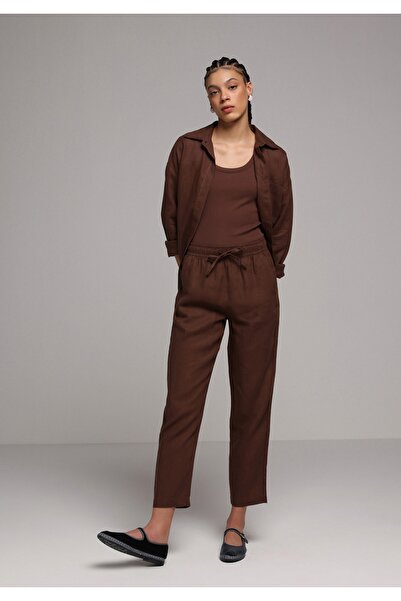 Colin's Γυναικείο καφέ παντελόνι με κανονική εφαρμογή, ψηλή μέση και ίσια μπα...