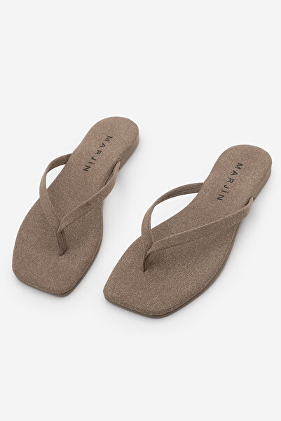 Marjin Γυναικείες παντόφλες με λεπτά λουράκια και ανοιχτή μύτη, καθημερινές π...