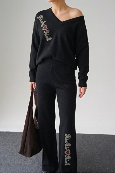 NLT Women's V-Neck Richie Rich Stone Embroidered Knitwear Set