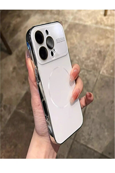 Lionix iPhone 15 Uyumlu Metal Magsafe Kılıf Beyaz