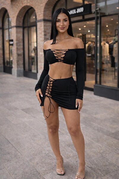 pink life Σετ με διακοσμητικό ντεκολτέ στο στήθος, κοντό τοπ με κορδόνια και ...