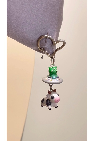 ZephiaStore Uzaylılar Tarafından Kaçırılan İnek Özel Tasarım El Yapımı Anahta...