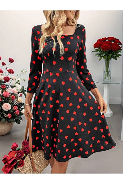 Iuliashop Rochie scurtă neagră Herma cu inimi roșii - M