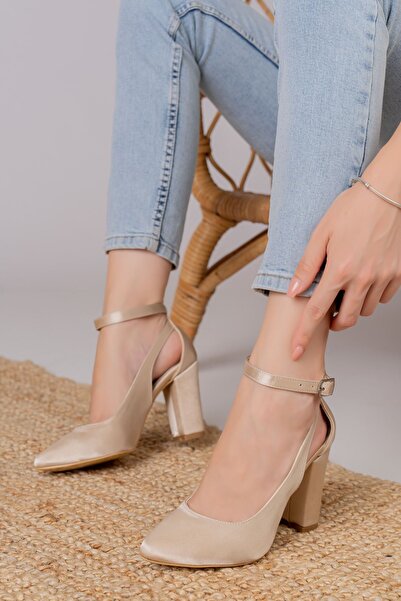 Delroshine Lillian Heeled Cream Satin Heeled Women's Shoes