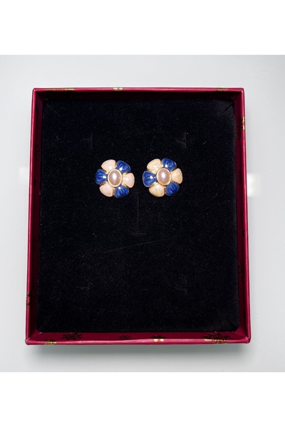 MOJOMIX Pearl Navy Blue Color Pearlescent Flower Earrings