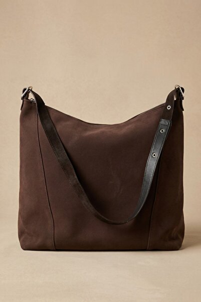 VELLABAGS Stylish Brown Women's Shoulder Bag – Modern Design with Zipper