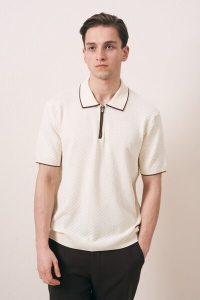 İLKCET MODA Λευκό Oversize Ανδρικό Πλεκτό Μπλουζάκι με Λεπτομέρεια με Φερμουά...